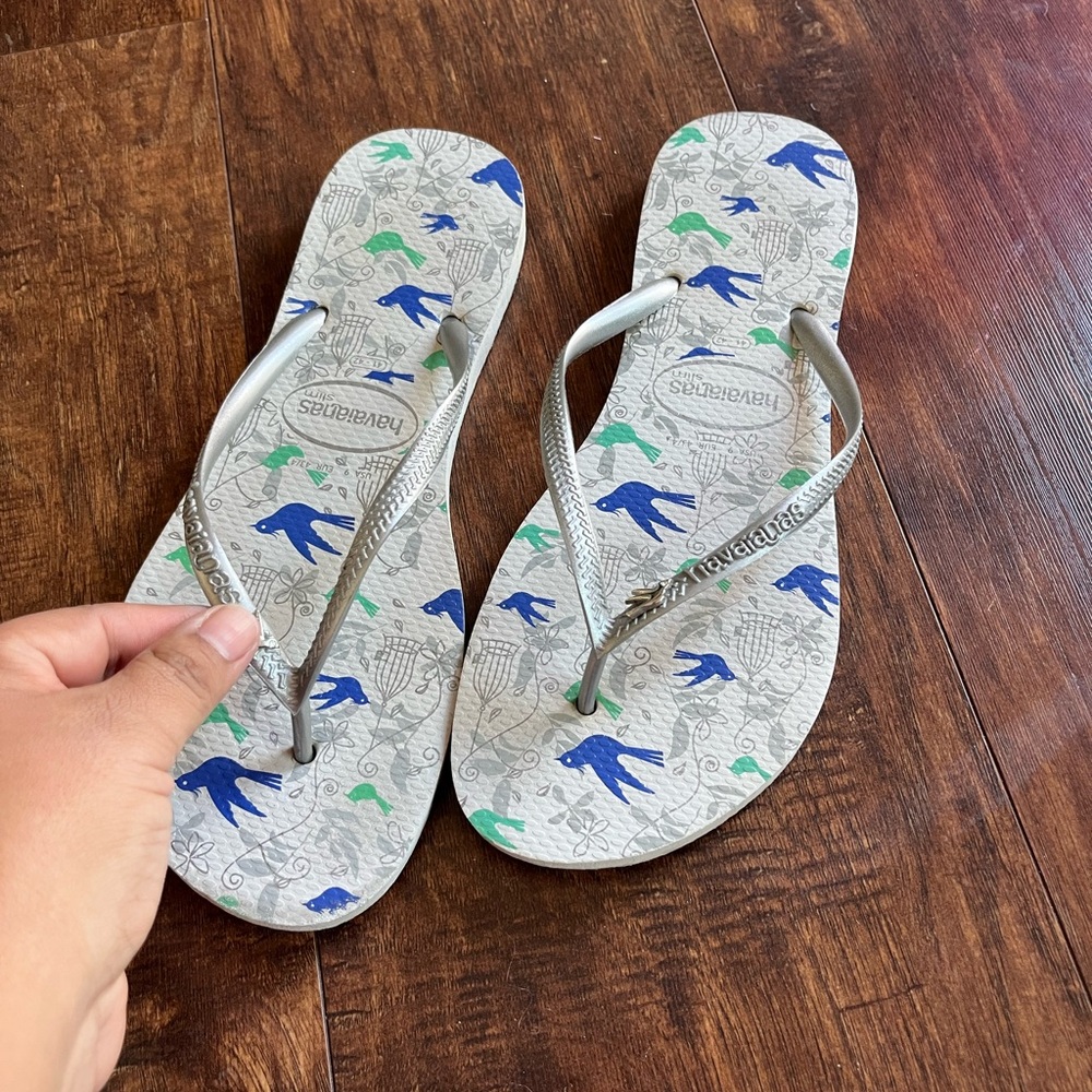 Havaianas Blue and Green Bird Flip Flops